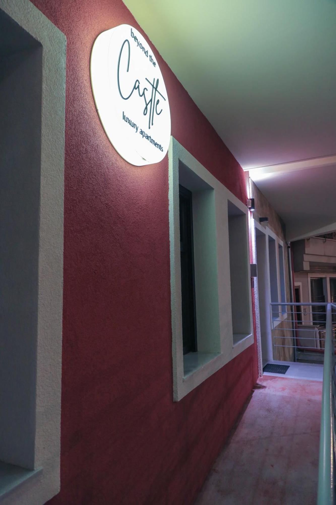 Beyond The Castle Apartment Thessaloniki Exterior photo